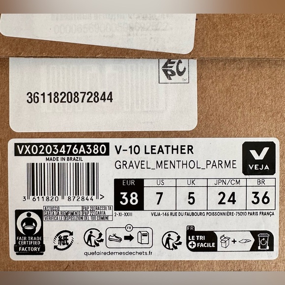 NIB. VEJA Women's V-10 Leather Sneakers, Gravel/Menthol/Parme, Size EUR38 (US7) - Picture 6 of 7